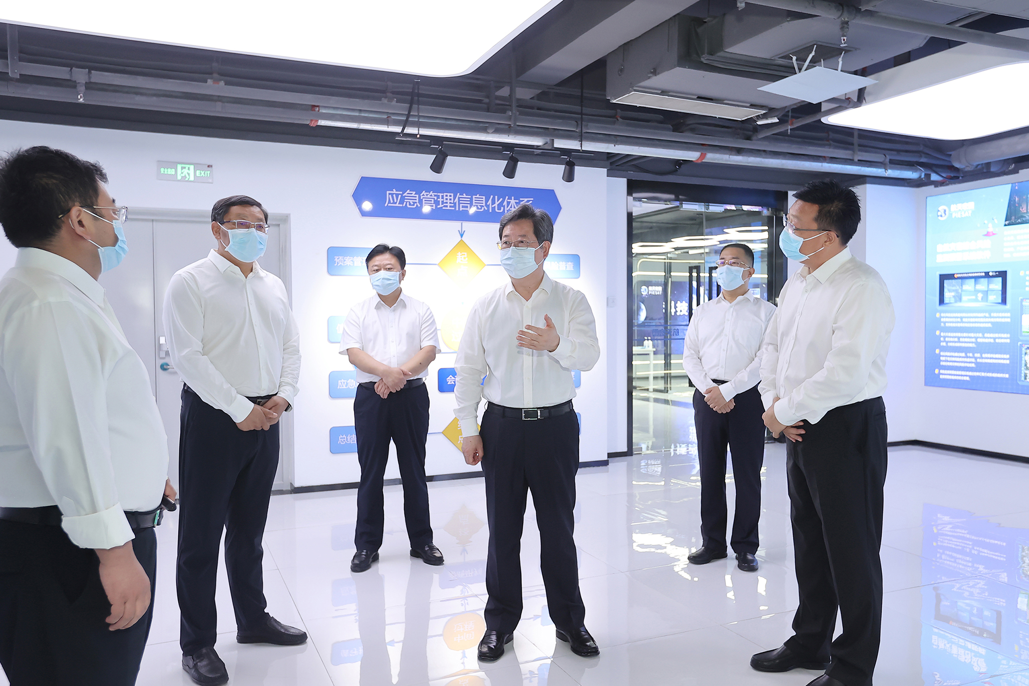 楼阳生到鹤壁市调研